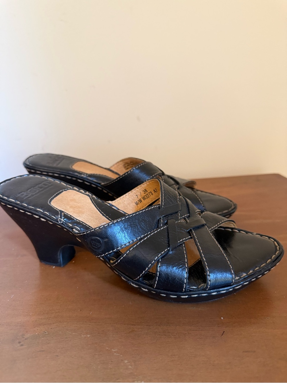 Born Black Leather Healed Slip on Sandals, size 7
